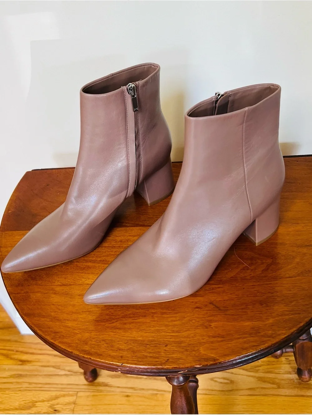 Marc Fisher LTD “Jina”Pointed Toe Block Heel Ankle Boot light brown size 8M